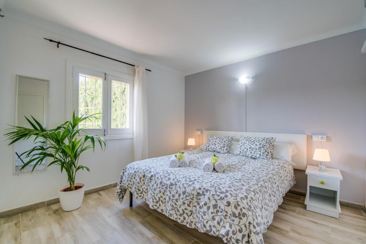Ideal Property Mallorca - Sa Vinya Vella อัลกูเดีย ภายนอก รูปภาพ